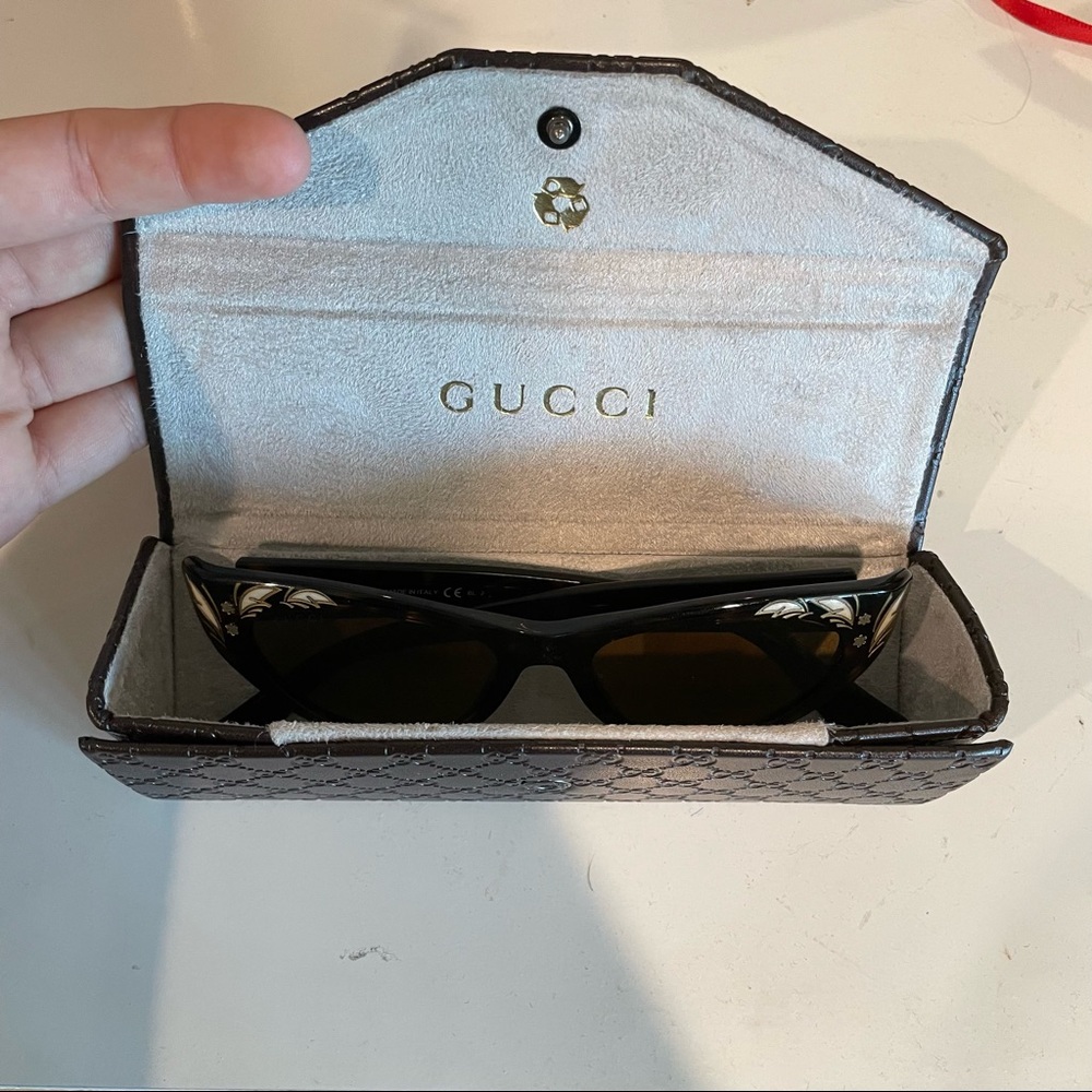 Gucci Sunglasses - Picture 3 of 3